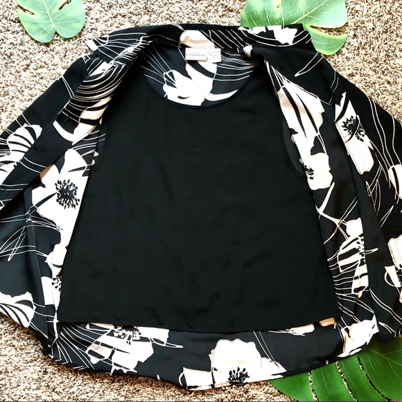 Sale!  3/4-Sleeve Shirt with Front Cover - Picture 4 of 8